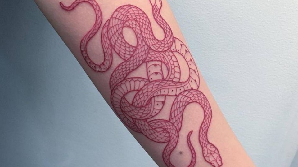 Toma nota para saber cómo cuidar el color de tu nuevo tatuaje.