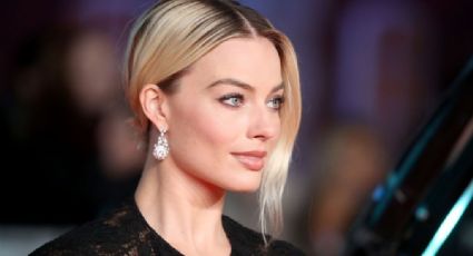 Manicure rosa y negro, el diseño de uñas elegido por Margot Robbie