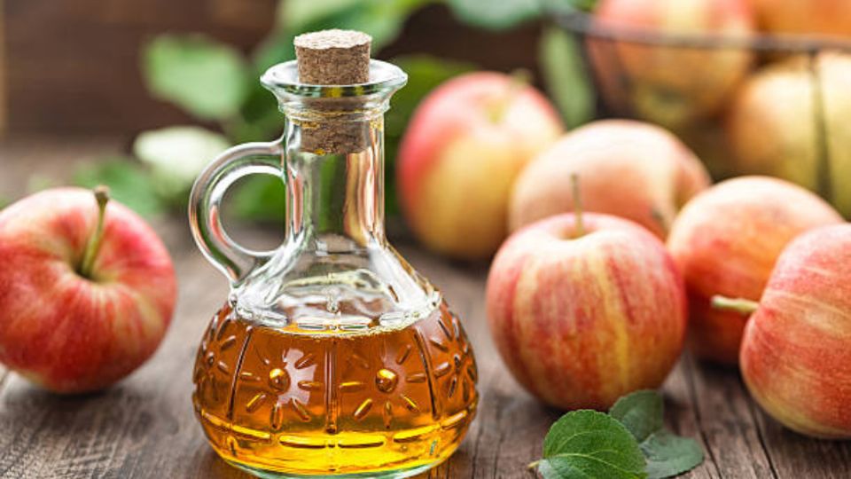 ¿Cómo usar vinagre de manzana para bajar de peso?