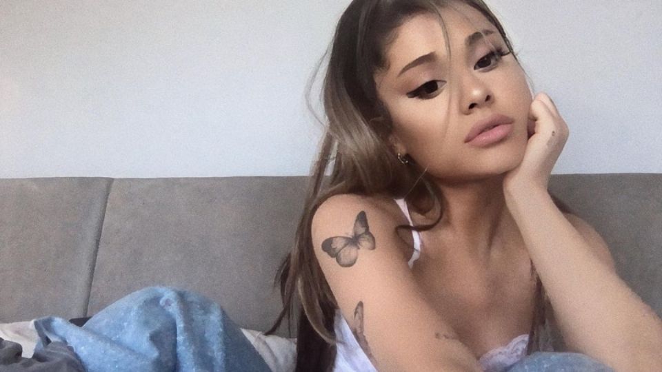 Ariana Grande se divorció tras dos años de matrimonio.