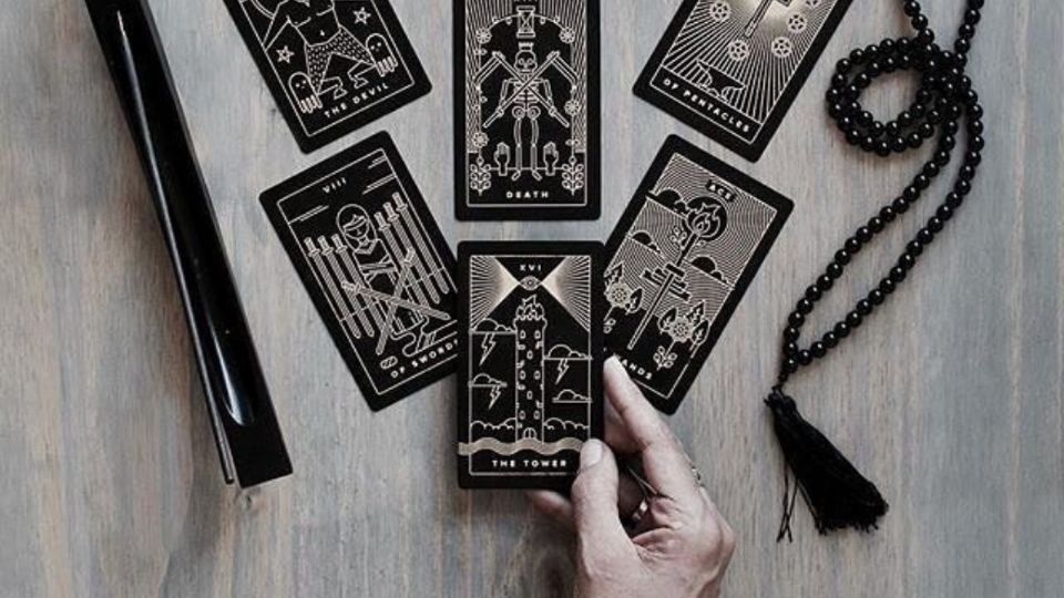 Revisa el significado de la carta 'El Diablo' en el Tarot