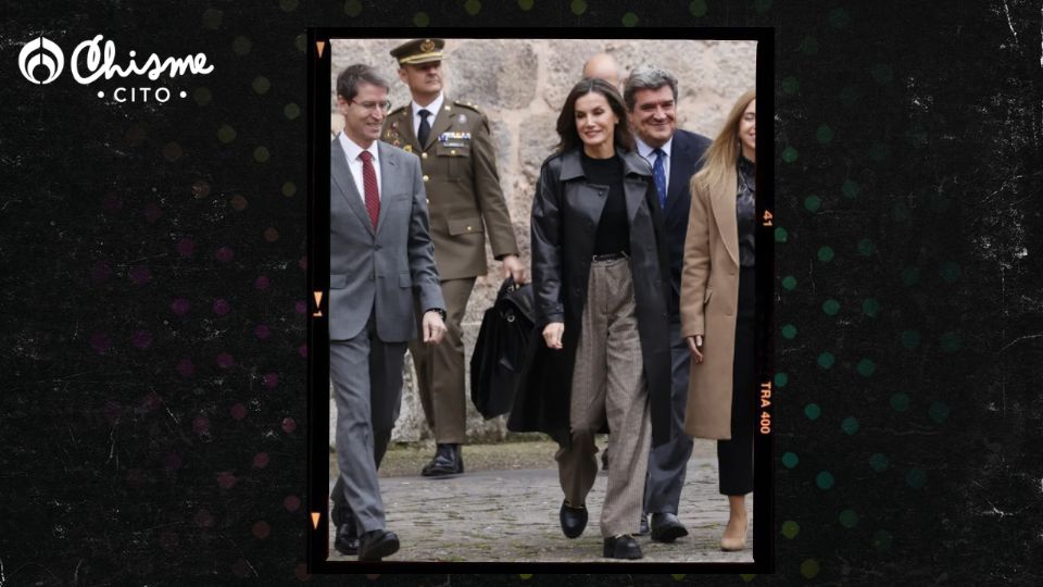 La reina Letizia luce muy elegante.