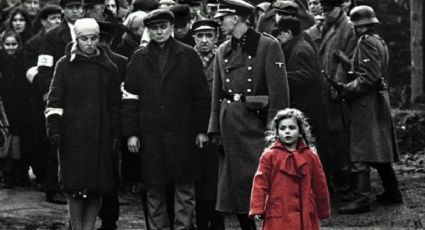 Así luce hoy la niña del saco rojo de ‘La lista de Schindler’