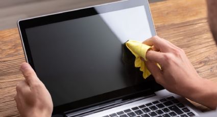 Guía rápida para limpiar la pantalla de tu laptop sin rayarla