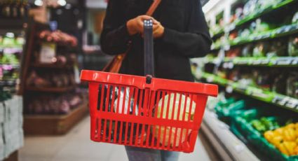 Una joven casi pierde sus dedos por un accidente en el supermercado