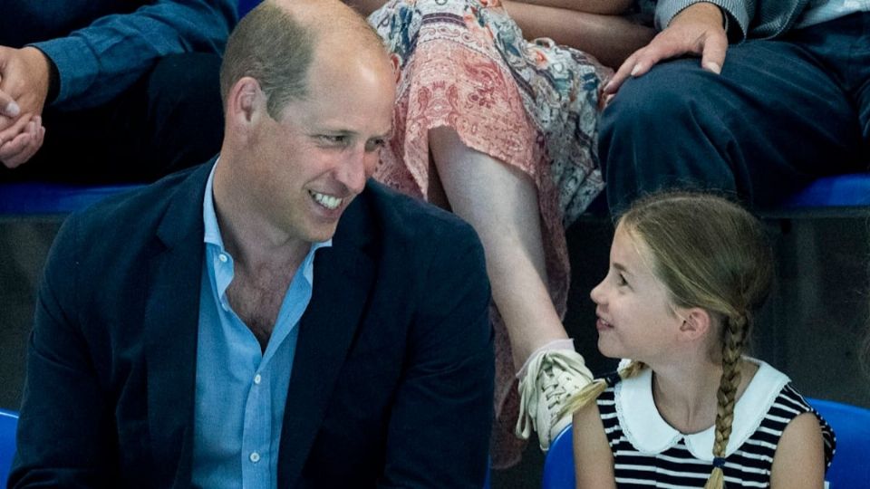 El príncipe William tiene una excelente relación con su hija Charlotte
