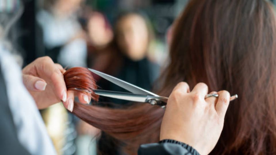 El corte de cabello es un gran paso para las mujeres de 50 años.