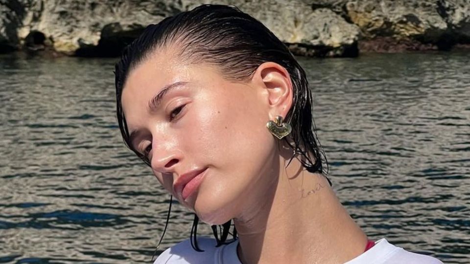 Hailey Bieber impone tendencia con su estilo de cabello.