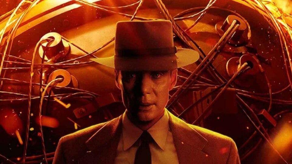 En medio del increíble éxito de Oppenheimer, Christopher Nolan reveló qué película tiene el final perfecto.