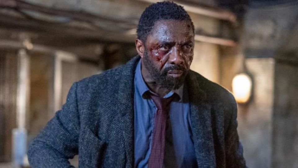 'Luther: Cae la noche' es una película que está en Netflix y tiene escenas subidas de tono.