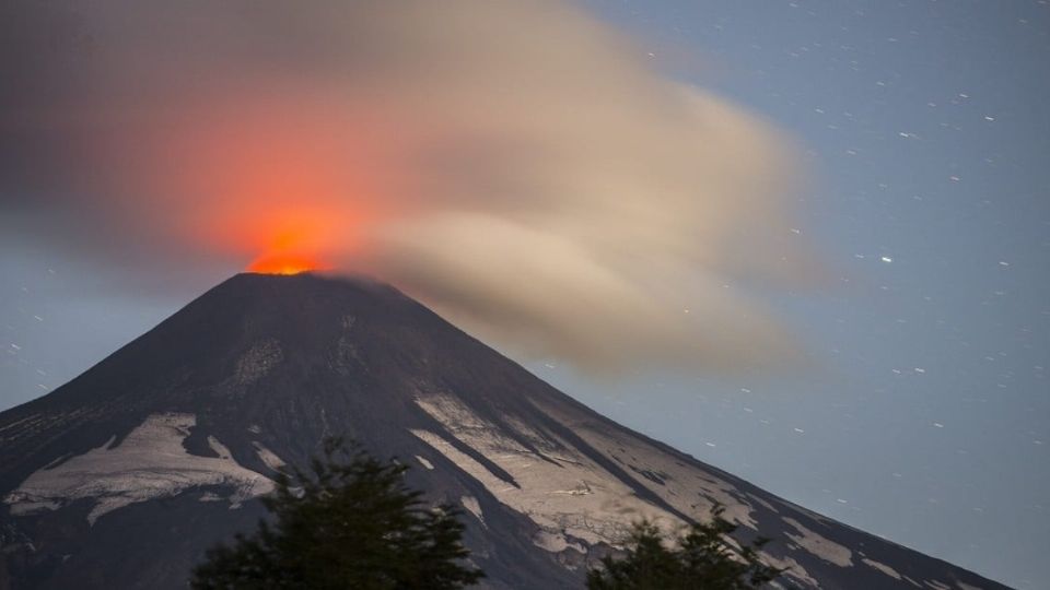 El Volcán Villarrica preocupa a los chilenos por el aumento en su actividad.