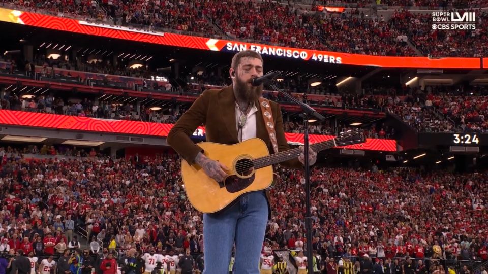 Post Malone interpretó ‘America the Beautiful’ en Las Vegas, en el partido de Chiefs. vs. 49ers.