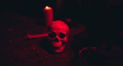 Santa Muerte Roja: ¿Qué significa y qué se le pide a este santo?