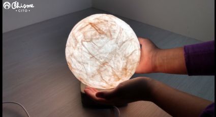 Crea una sorprendente lámpara reciclada, solo con un globo y papel higiénico