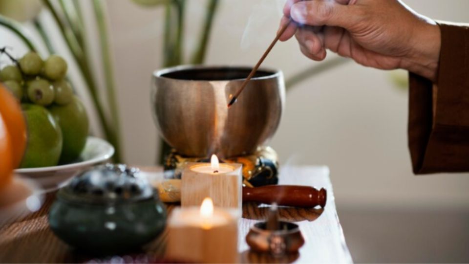 Aprende cómo aprovechar la gran energía que traerá la Luna de Flores.