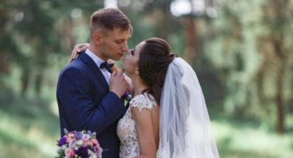 ¡Y vivieron felices el Bicampeonato! Pareja recién casada festeja al América en el Ángel