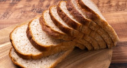 Así puedes usar papel de cocina para que el pan viejo parezca recién horneado