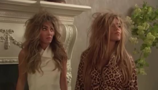 (VIDEO) Karol G lanza video promocional al lado de actrices de Televisa como Gaby Spanic y Anahí