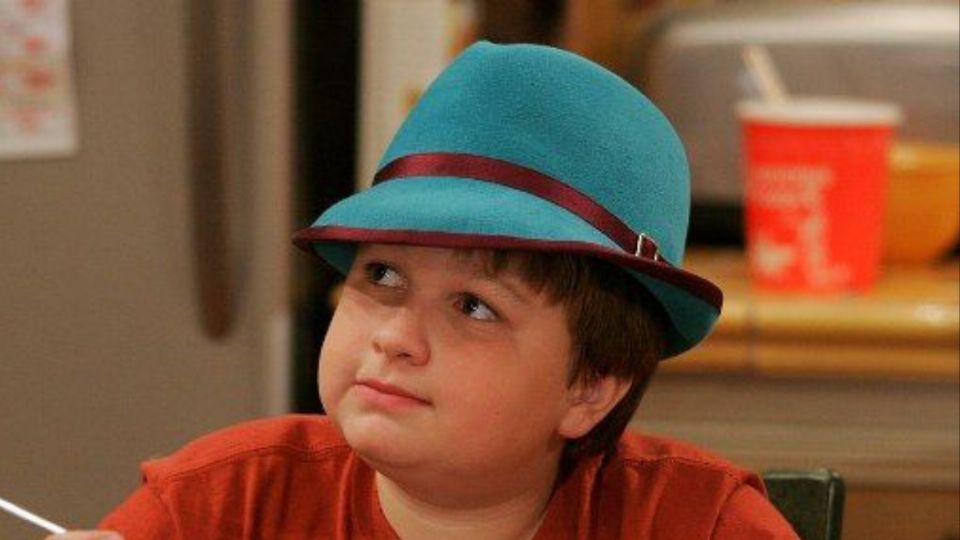 El personaje de Angus T. Jones en 'Two and a Half Men'