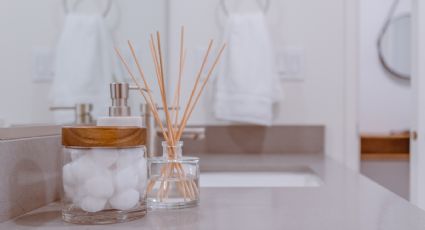 Aprende a usar aceites esenciales en tu baño para que tengan un aroma único