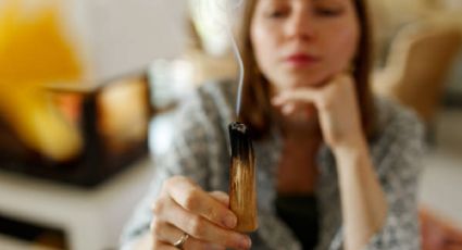 Atrae la abundancia y el dinero, solo encendiendo un palo santo