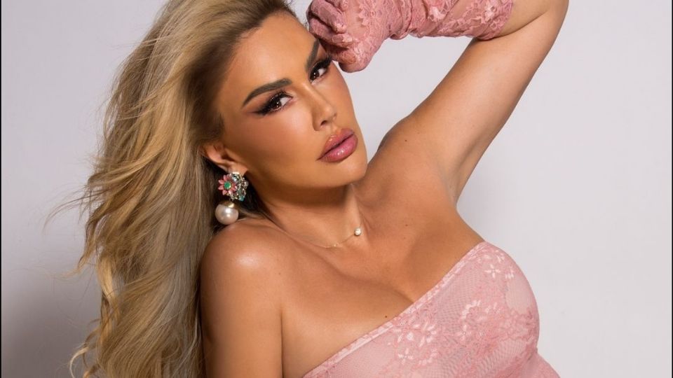 Ninel Conde ha sido duramente criticado por su nueva apariencia.