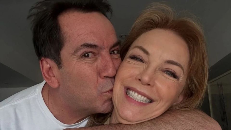 Laura Flores ilusionó a sus fans cuando destapó su noviazgo con Lalo Salazar, pero no duró mucho.